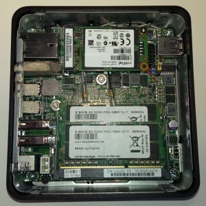 Intel-NUC-Assembly