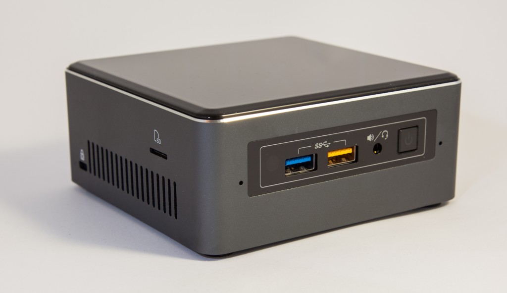 Intel NUC7I7BNH Tall Mini Desktop - 7th Gen Intel Core i7-7567U